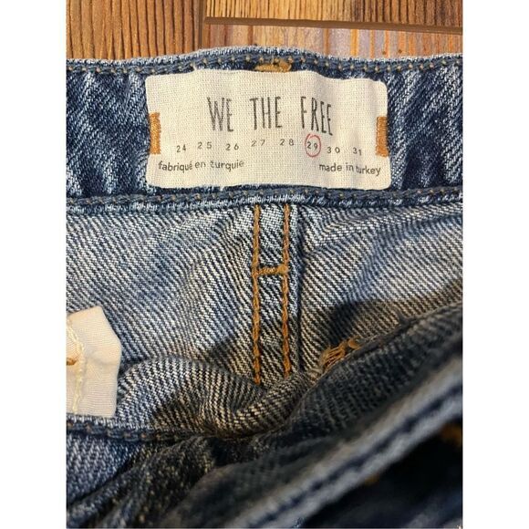 We the Free blue jean denim distressed button fly skirt size 29 - Picture 6 of 6